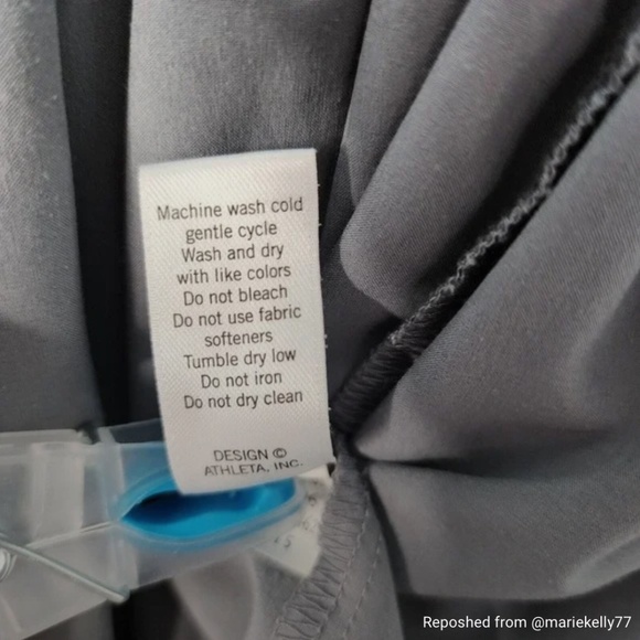 Athleta Womens Flutter Sneaky Shorts Flowy Zip Pockets Elastic Athleisure Yoga M - Picture 4 of 5